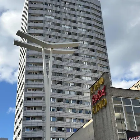 Appartement 13 *